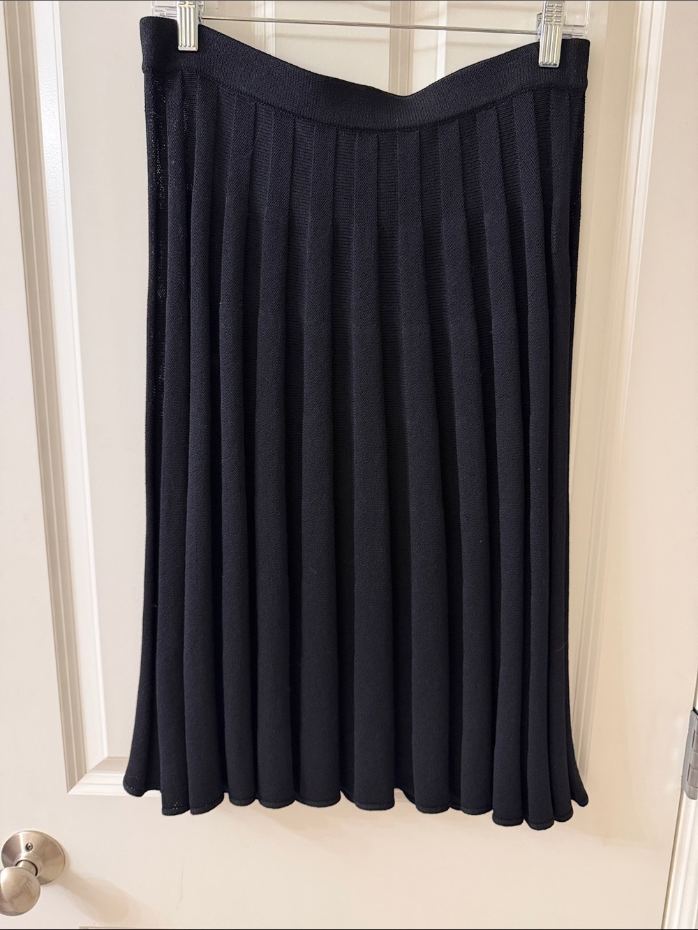 St. John Collection Navy-Black Pleated Midi Skirt